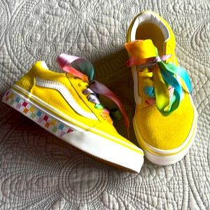 Vans. Girls. Canvas shoes